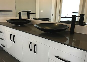 Pinnacle Custom Design