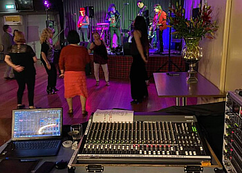 R&J DJ and Entertainment