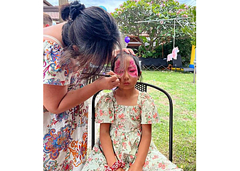 Rainbow Thumb Face Painting 