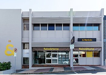 Raine & Horne Gladstone