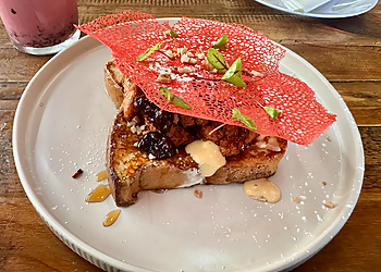 RISE & SET Restaurant Cafe