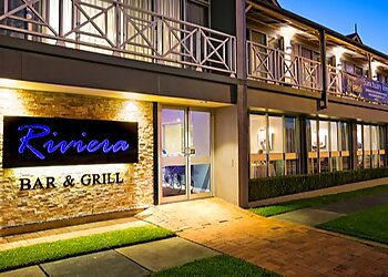Riviera Bar & Grill