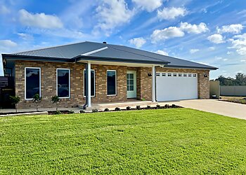 Robinson & Fuller Homes