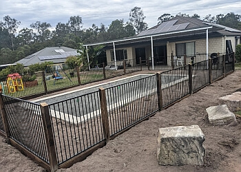 Russell Fencing and Gates