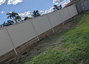 Russell Fencing and Gates