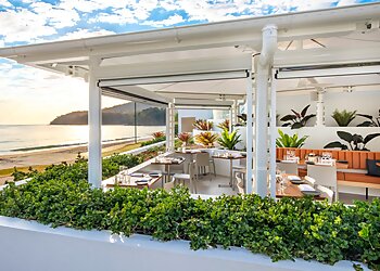 Season Restaurant & Bar