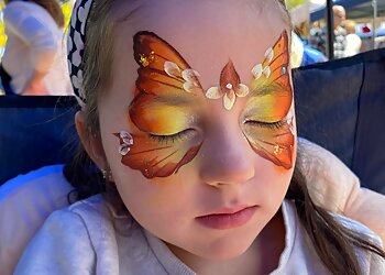 Sian's Face And Body Art