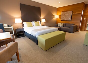 Sovereign Park Motor Inn