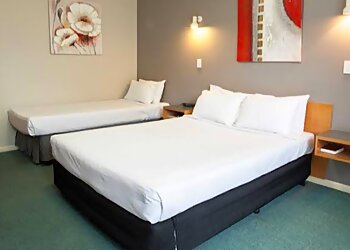 Springwood Motor Inn