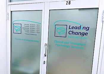 Susan Calmer - LEADING CHANGE PSYCHOLOGY