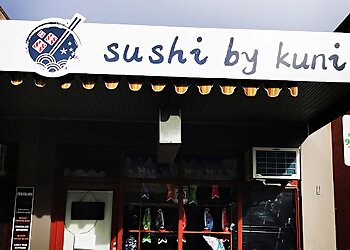Sushi by kuni