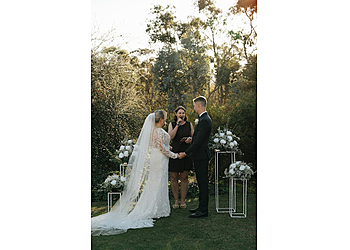 Teegan Loves Weddings