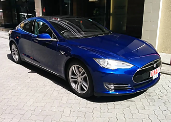 Tesla Limousines & Tours