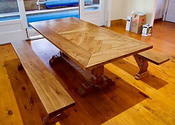 The Distinctive Centre