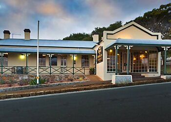 The Earl of Spencer Historic Inn