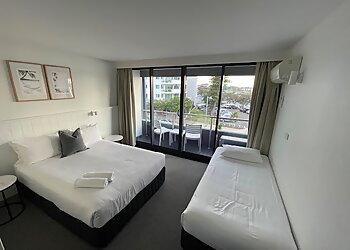 The Mid Pacific Motel