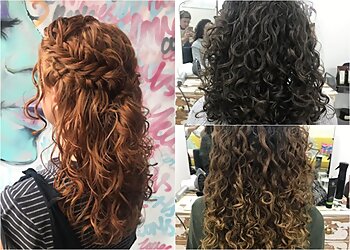 The Travelling Curls