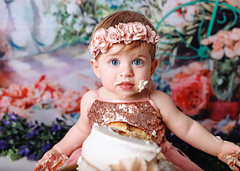 Tiny Hands Photography