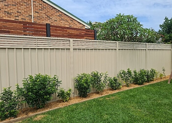 Central Coast Fencing Contractors Truline Fencing image 1