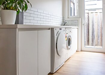 Vella's Designer Cabinets