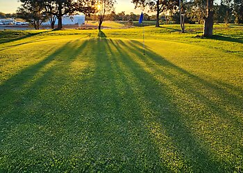 Wagga Wagga Golf Courses Wagga Par 3 & Driving Range  image 1