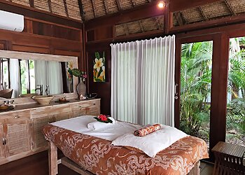 White Lotus Tropical Day Spa