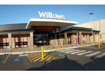 Willows Shopping Centre 