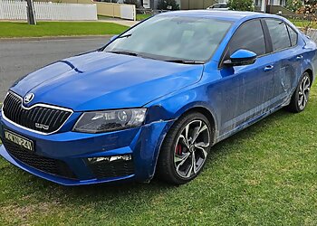 Woollards Auto Body Works